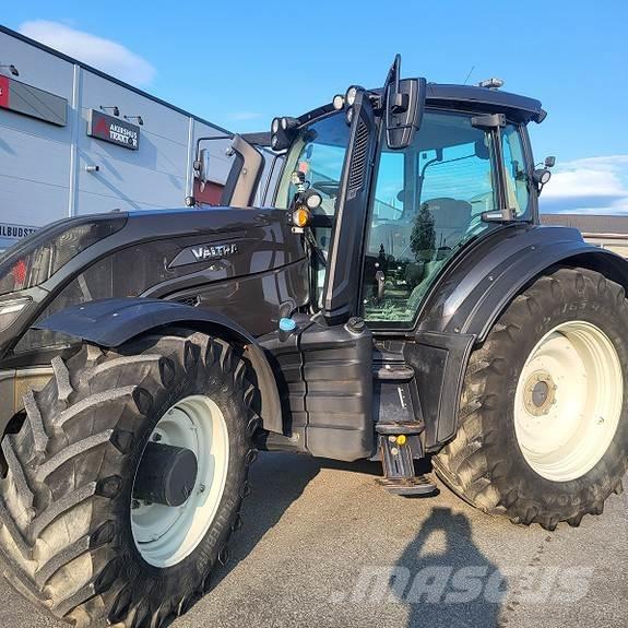 Valtra T 254 Tractoren
