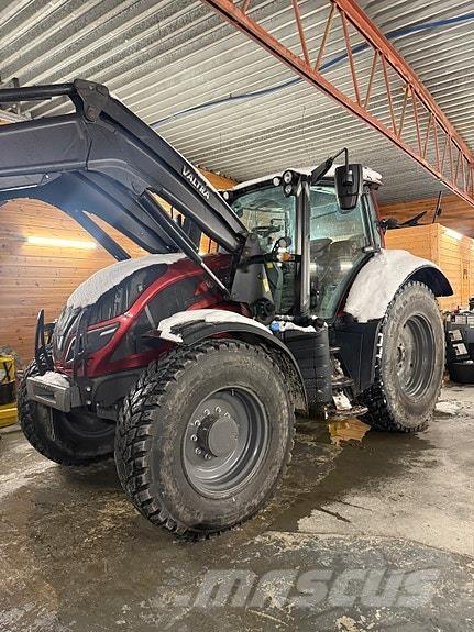 Valtra T174 Direct Tractoren