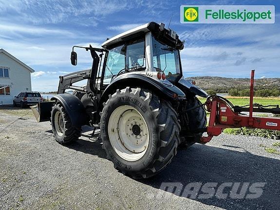 Valtra T190 Tractoren