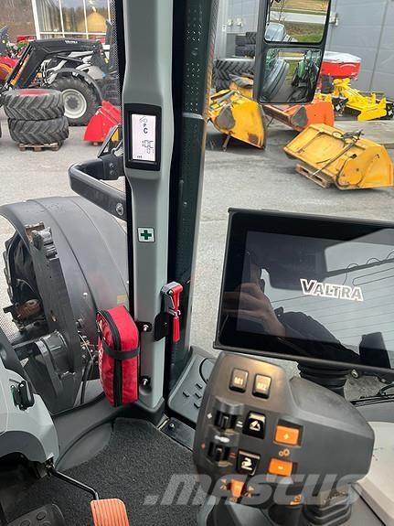 Valtra T234D Tractoren