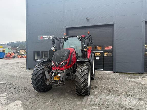 Valtra T234D Tractoren