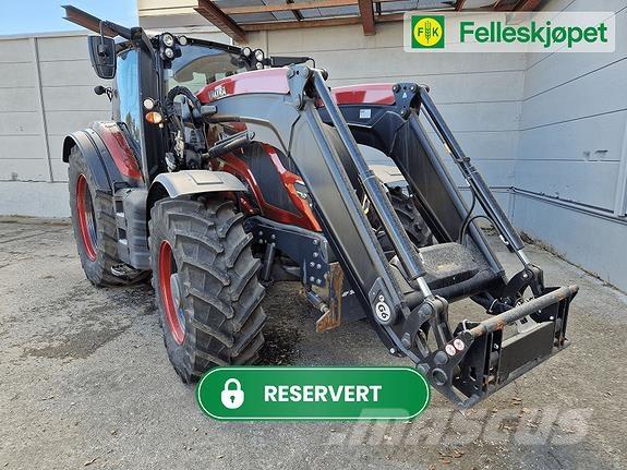 Valtra T235 Tractoren