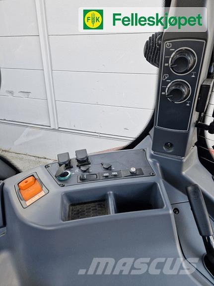 Valtra T235 Tractoren