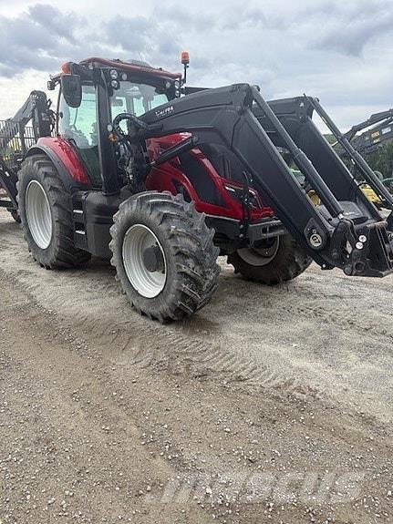 Valtra T254V Tractoren
