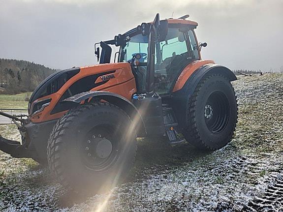 Valtra T255 Tractoren