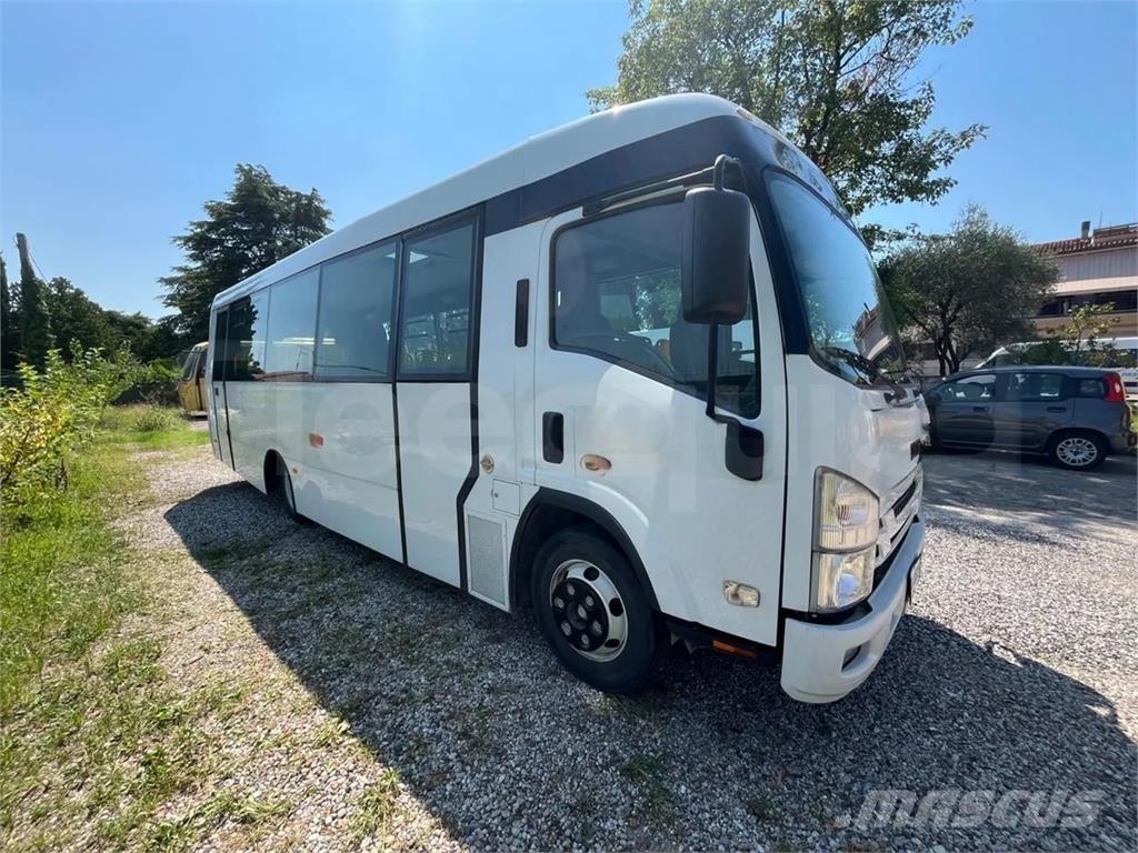 Isuzu P65 Schoolbussen