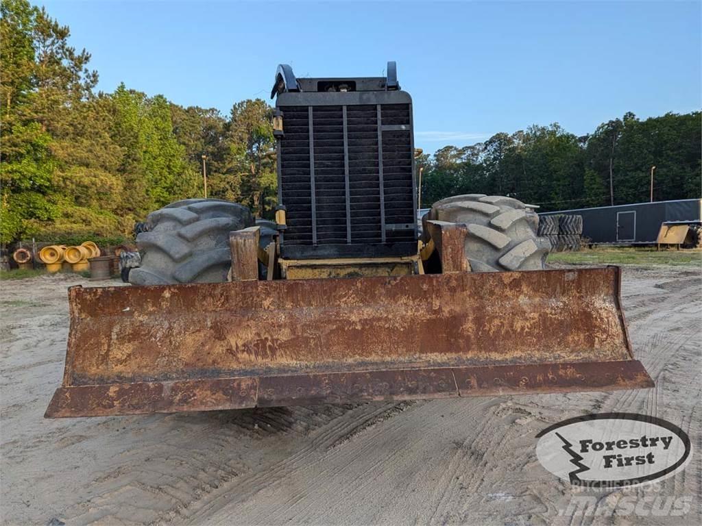 CAT 525C Skidders