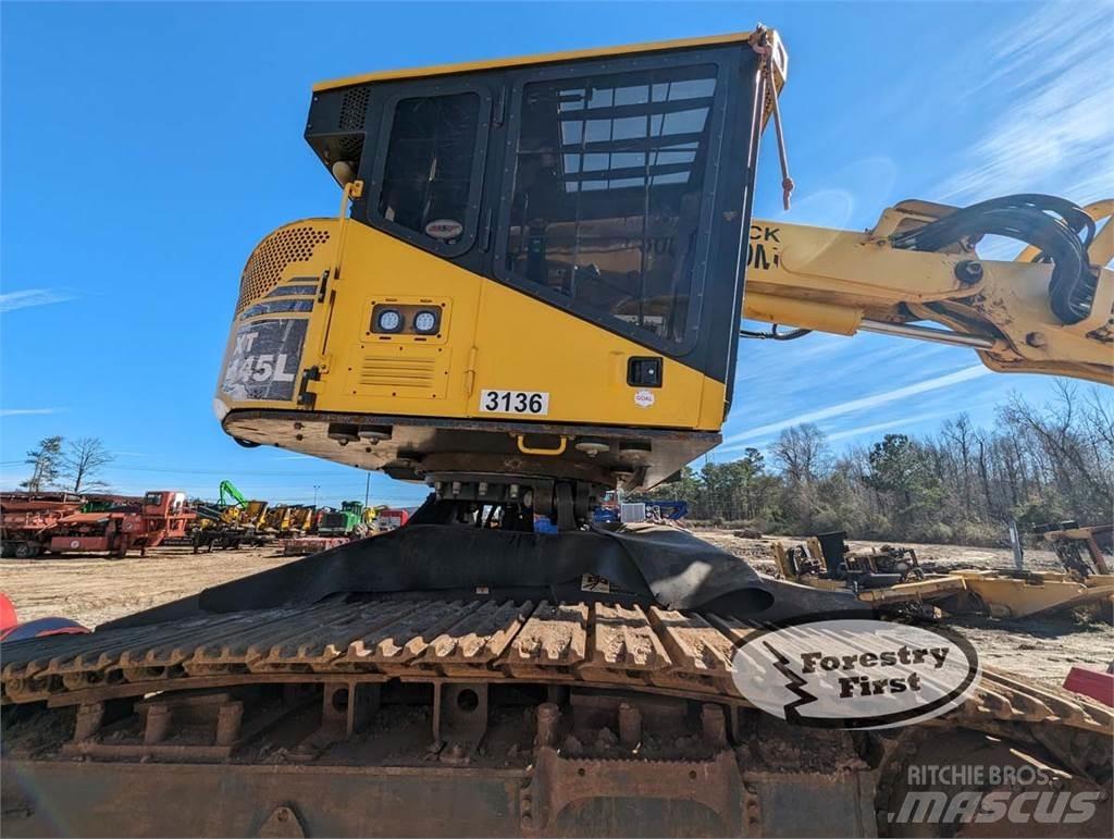 Komatsu XT445L-3 Feller bunchers