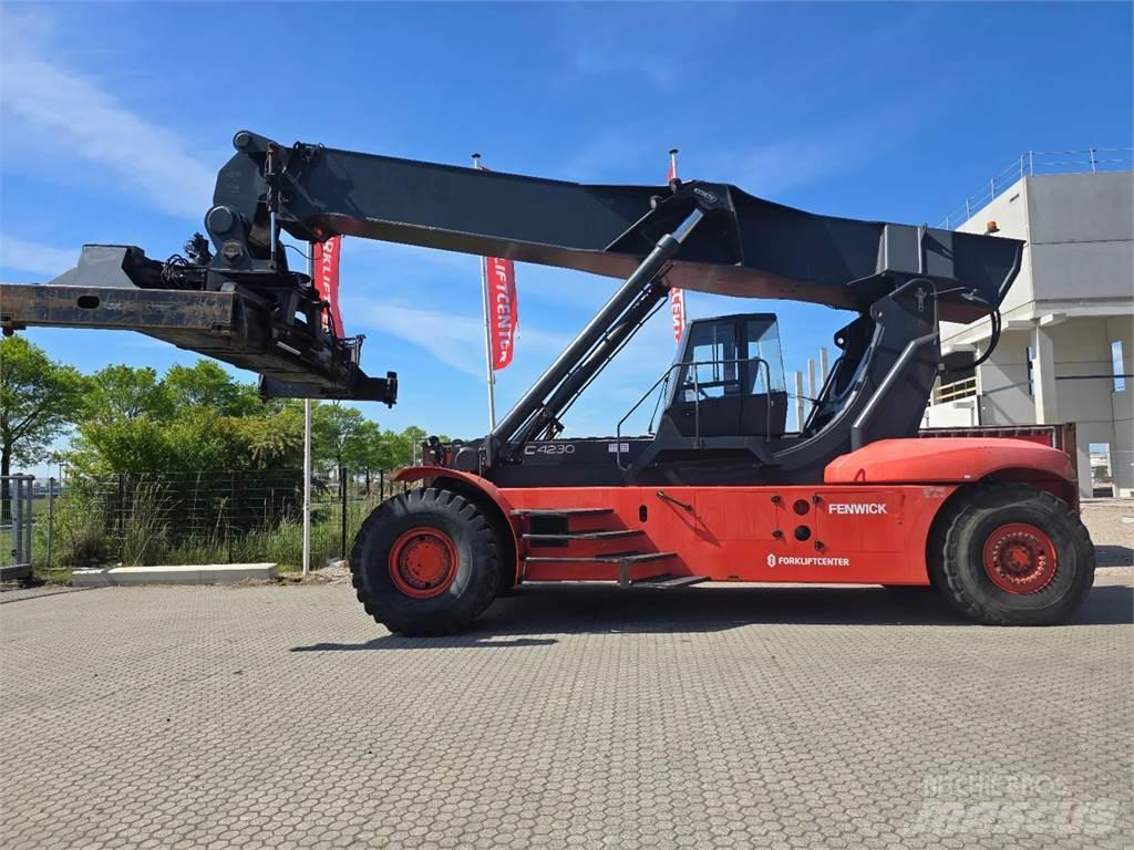 Linde C4230TL Reachstackers