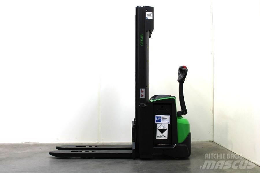Cesab S 214 / 445 Meeloop stapelaar