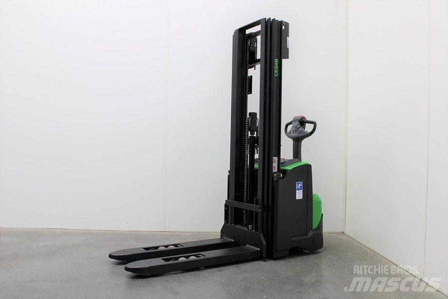 Cesab S 214 / 445 Meeloop stapelaar