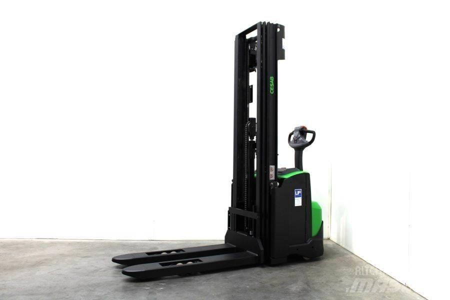 Cesab S 214 / 475 Meeloop stapelaar