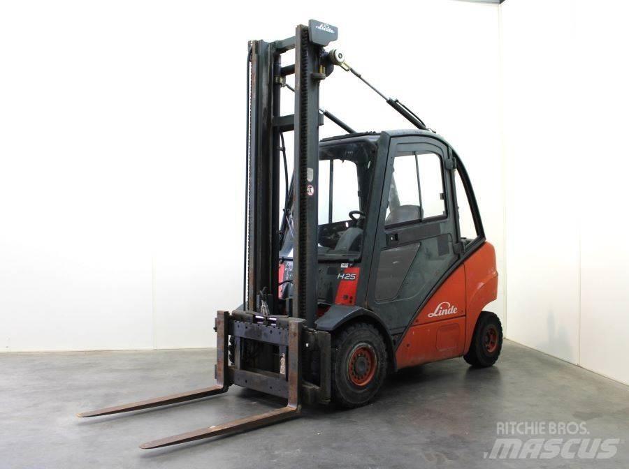 Linde H 25 D Diesel heftrucks