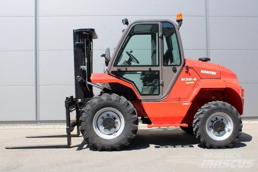 Manitou M 30-4 Vorkheftruck voor zwaar terrein