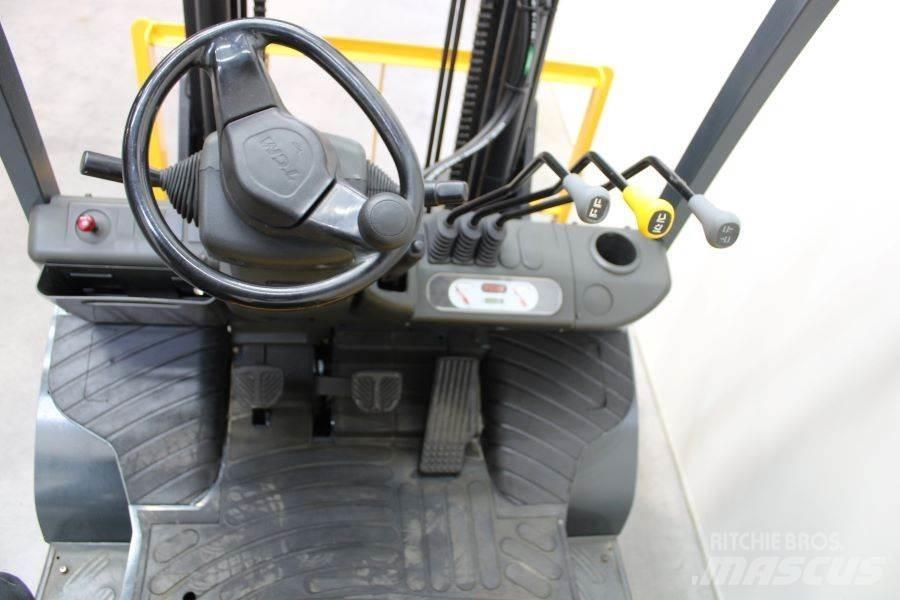 TCM FD 25 T 3 Diesel heftrucks