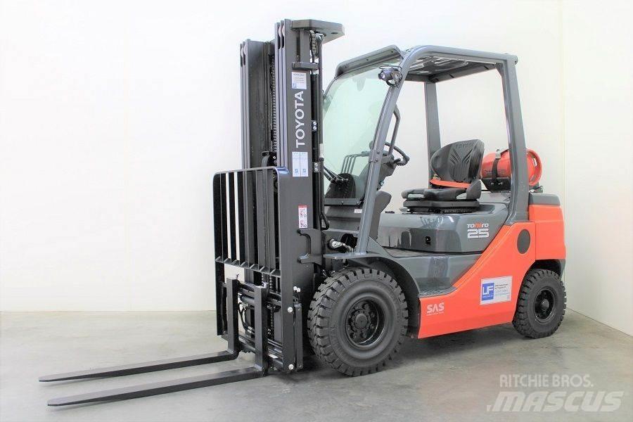 Toyota 02-8FGF25 LPG heftrucks