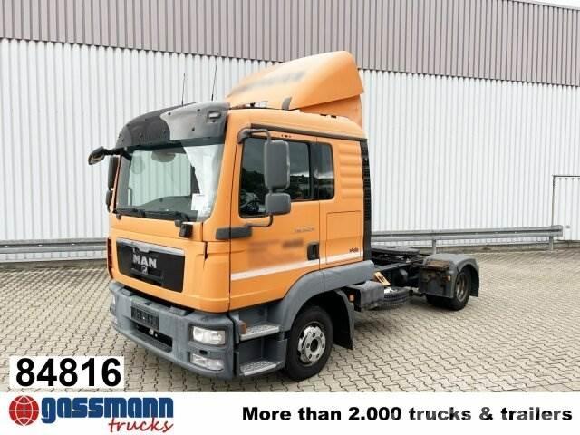 MAN TGL 8.220 4X2 BL Trekkers