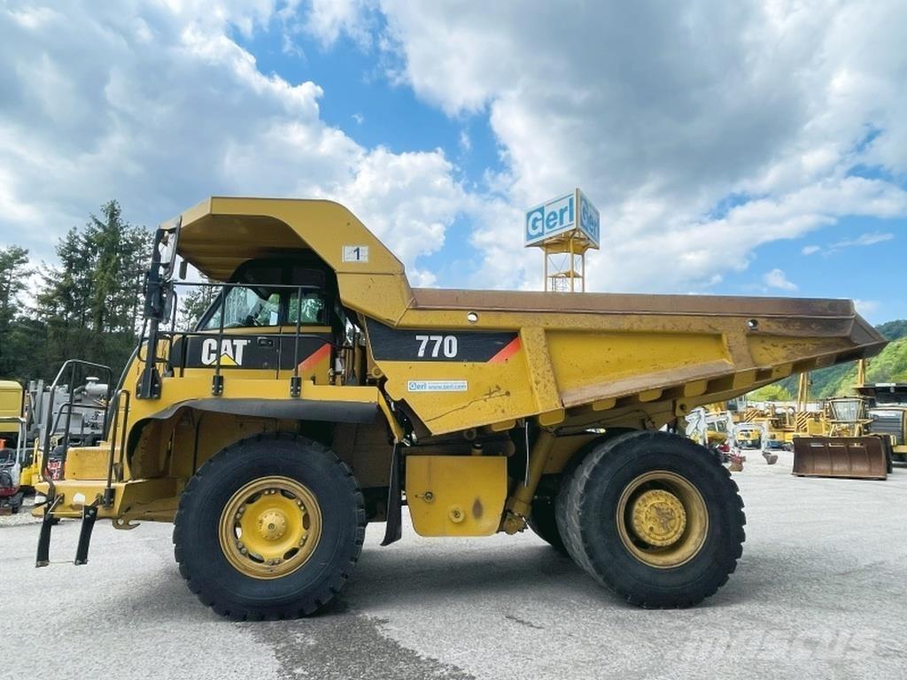 CAT 770 Knik dumptrucks