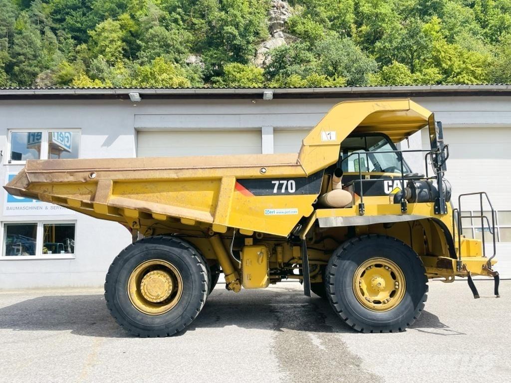 CAT 770 Knik dumptrucks