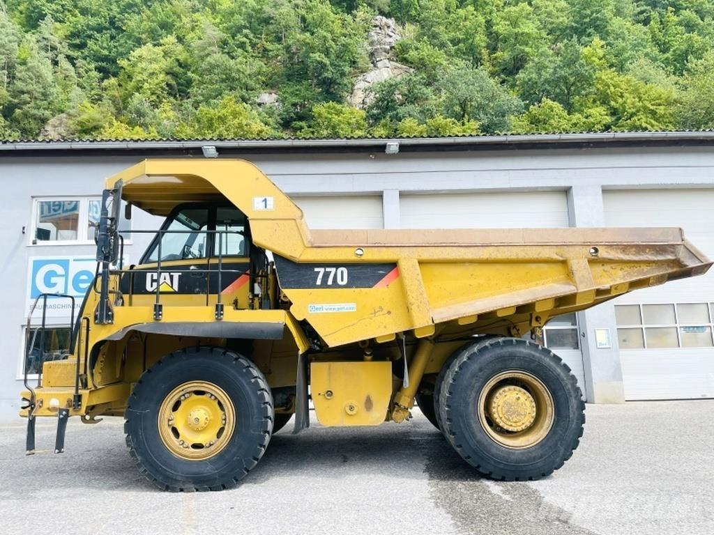 CAT 770 Knik dumptrucks