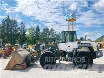 Komatsu WA250PZ-6 Wielladers