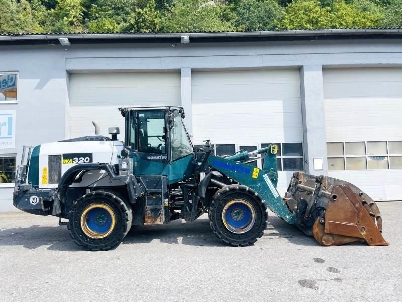 Komatsu WA320-8 Wielladers
