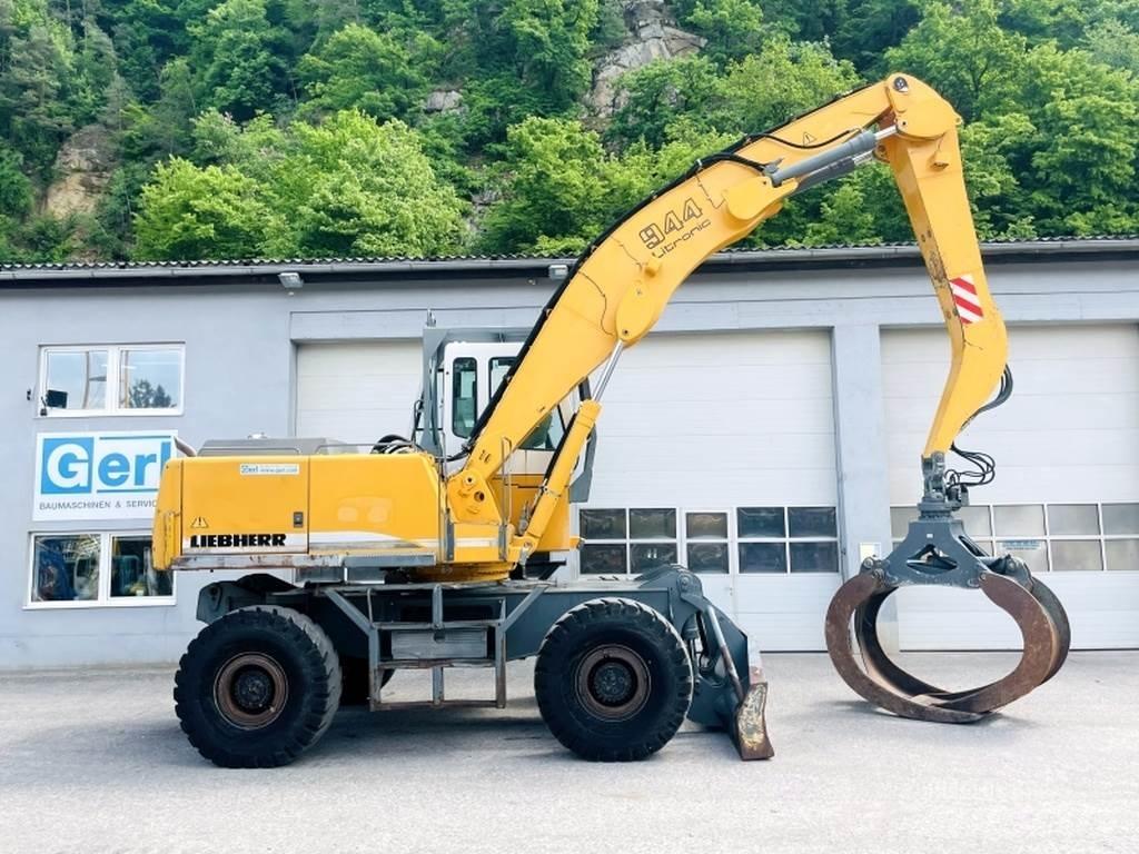 Liebherr A944B HD Waste / industry handlers