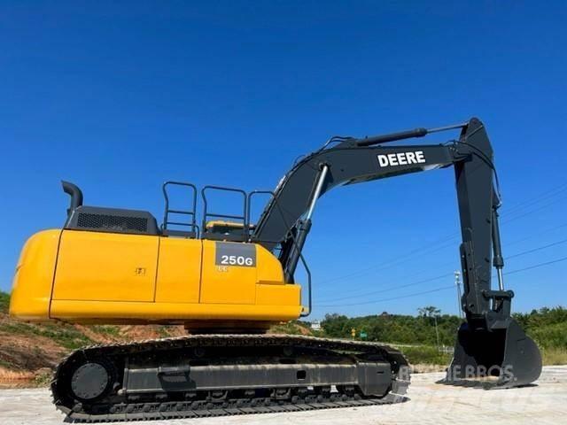 John Deere 250G Rupsgraafmachines