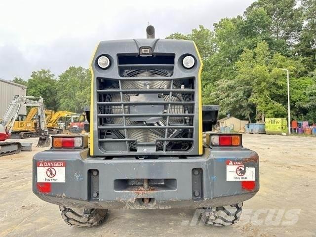 Komatsu WA320-8 Wielladers