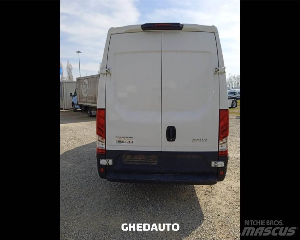 Iveco 35S16S V Gesloten opbouw