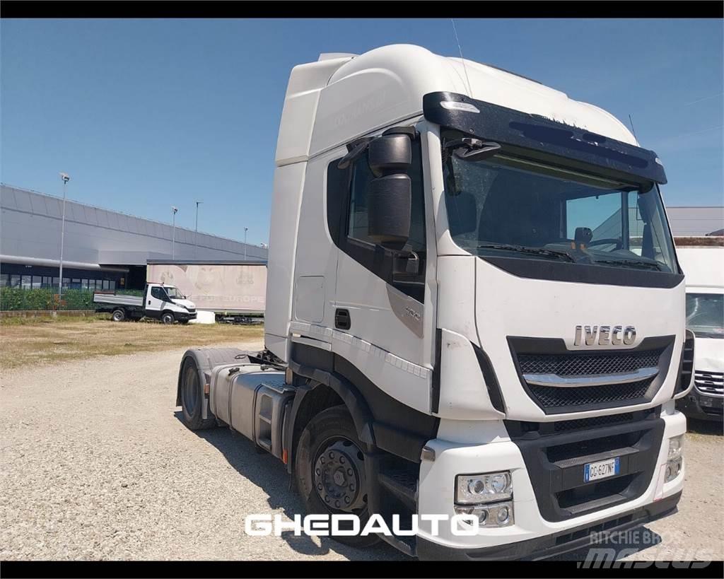 Iveco AS440ST/P Bakwagens met gesloten opbouw