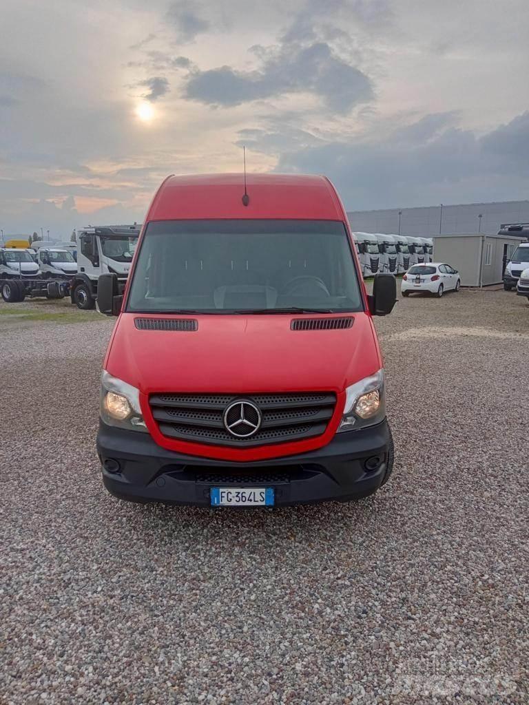 Mercedes-Benz SPINTER Gesloten opbouw
