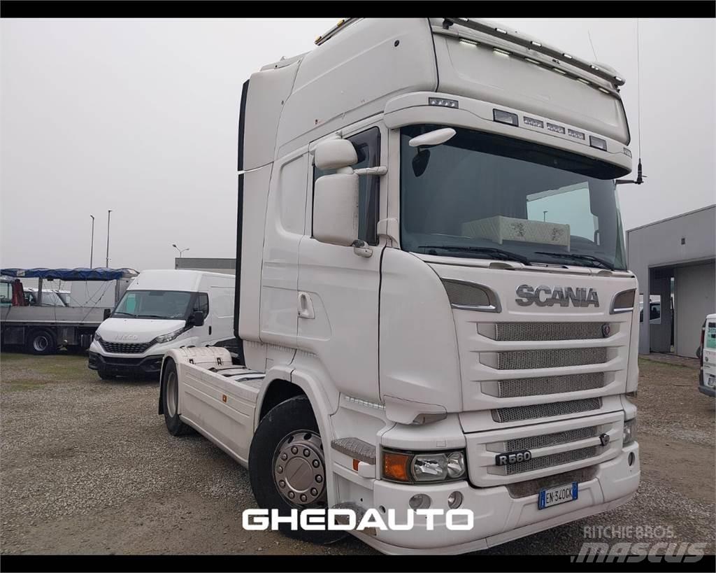 Scania R560 - TRATTORE Bakwagens met gesloten opbouw