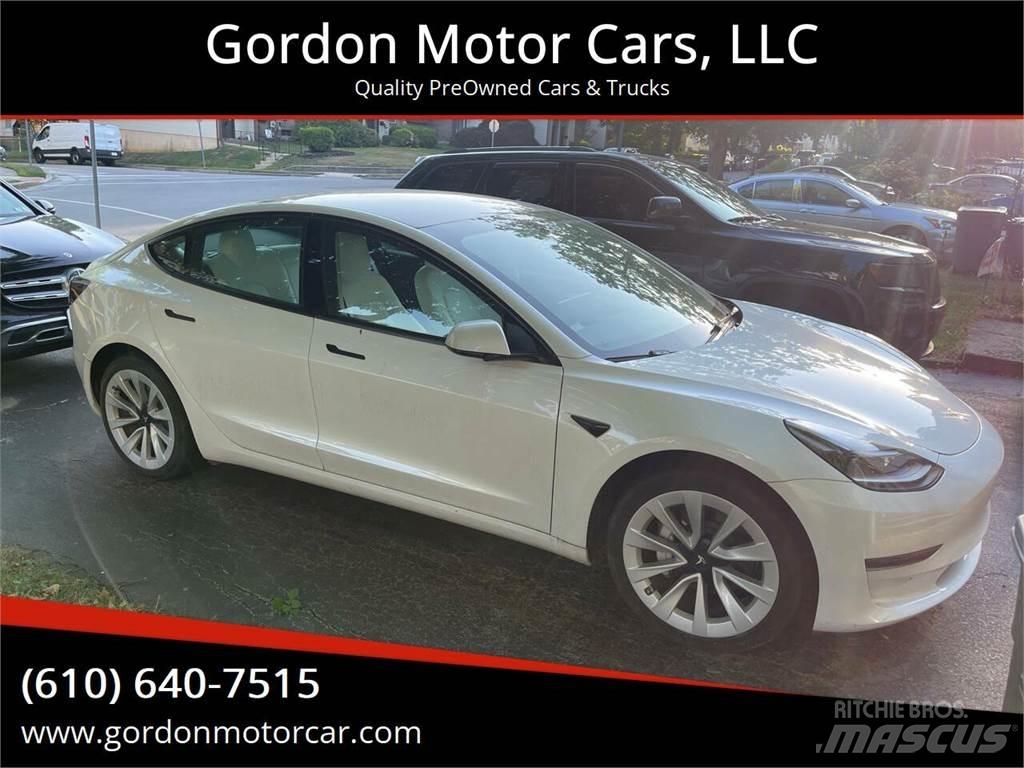 Tesla Model 3 Auto's
