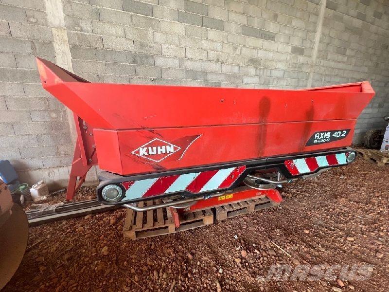 Kuhn AXIS 40.2 Kunstmeststrooiers