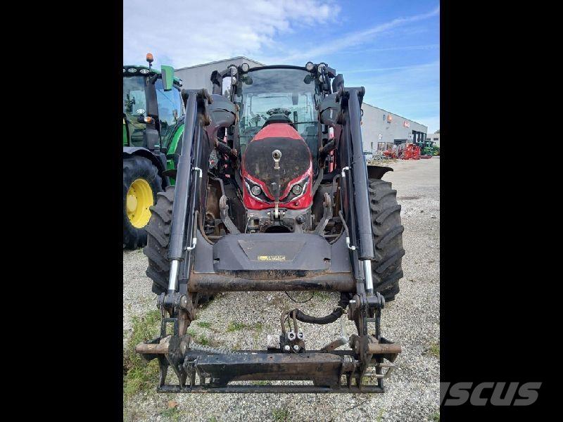 Valtra G115 Tractoren