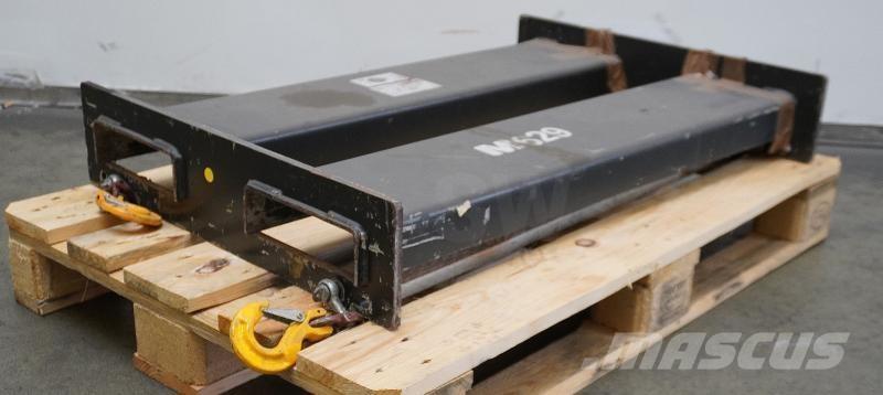 Gruma GRU 200 Overige gebruikte aanbouwapparatuur en componenten