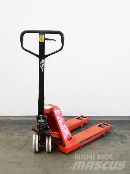 Linde HPT M 15 Steekwagentje