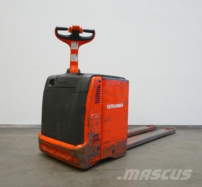 Linde T 30 131 Electro-pallettrucks
