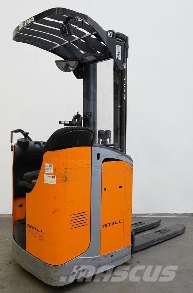 Still FV-X-16 Zelfrijdende stapelaars