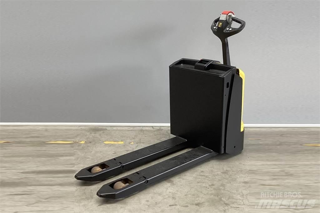Hyster P1.6 Meeloop stapelaar