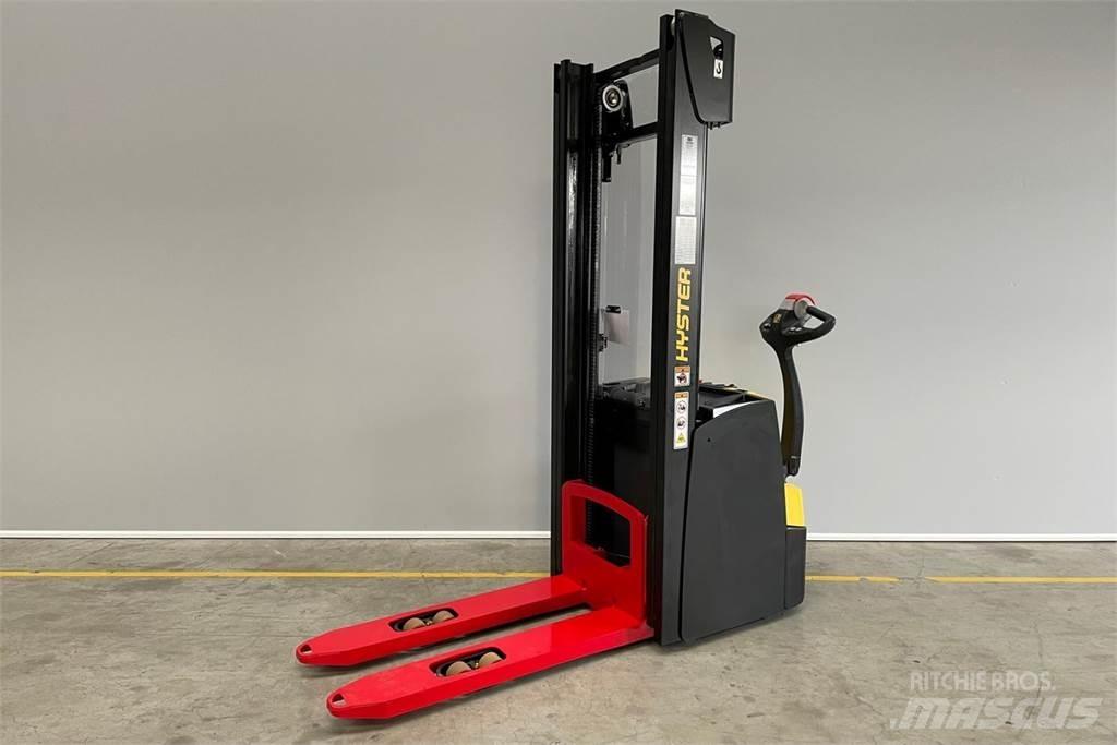 Hyster S1.6 Meeloop stapelaar
