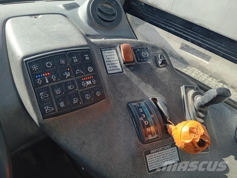 Bell B30D Knik dumptrucks