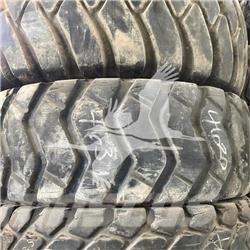  BOTO 20.5R25 Banden, wielen en velgen