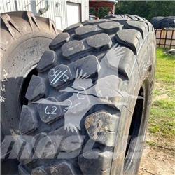  CAMSO 20.5R25 Banden, wielen en velgen