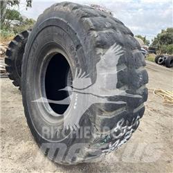 Hilo 23.5R25 Banden, wielen en velgen