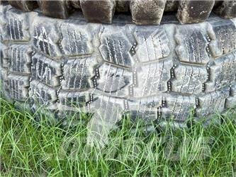  MAXAM 20.5R25 Banden, wielen en velgen