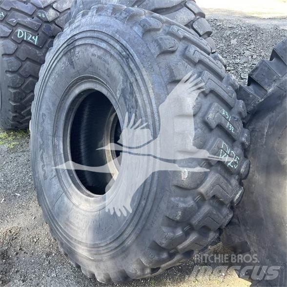  MAXAM 23.5R25 Banden, wielen en velgen
