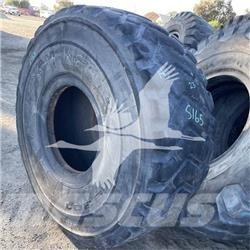  MAXAM 26.5R25 Banden, wielen en velgen