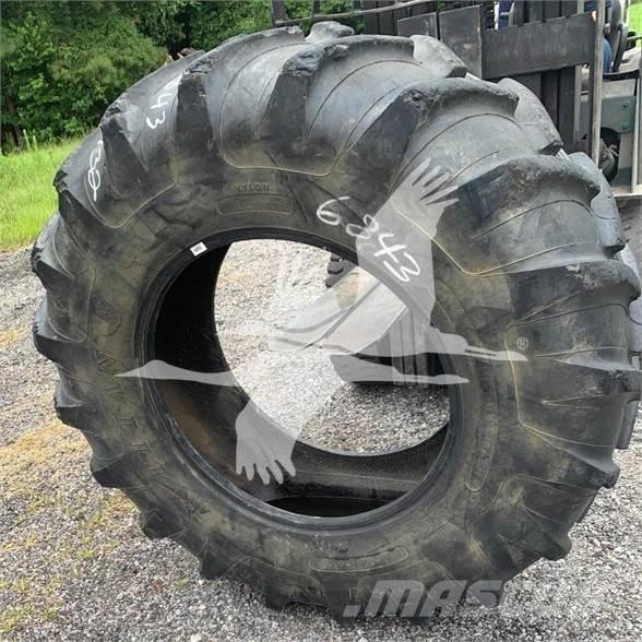 Titan 18.4R30 Bouw - Overige